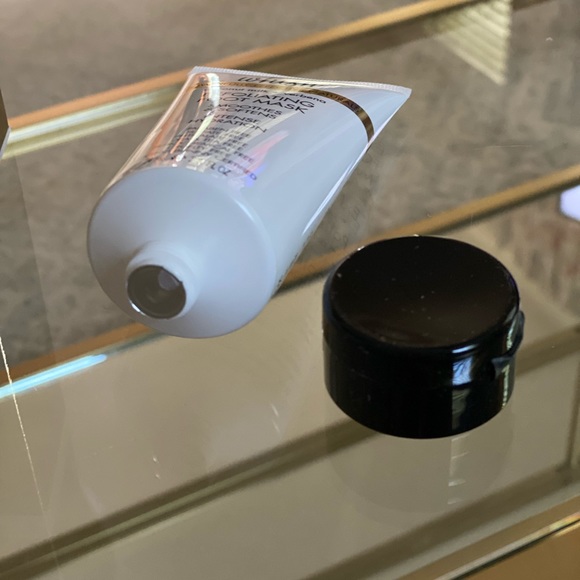 Whish Exfoliating Foot Mask - Picture 2 of 4